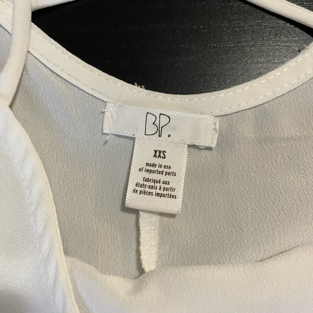 🌈B.P strappy tank - Picture 3 of 4